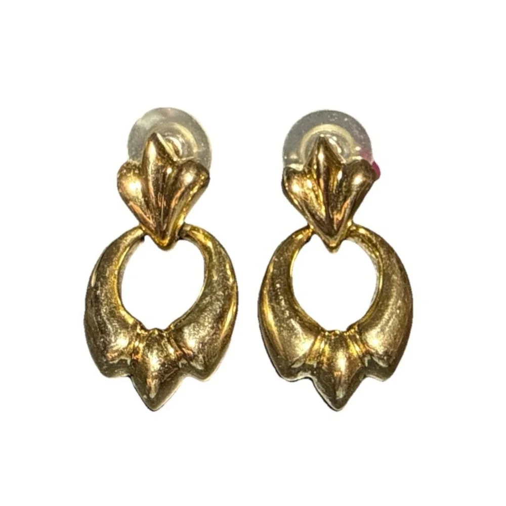 Vintage Gold Tone Chunky Dangle Drop Pierced Earrings J15-7
